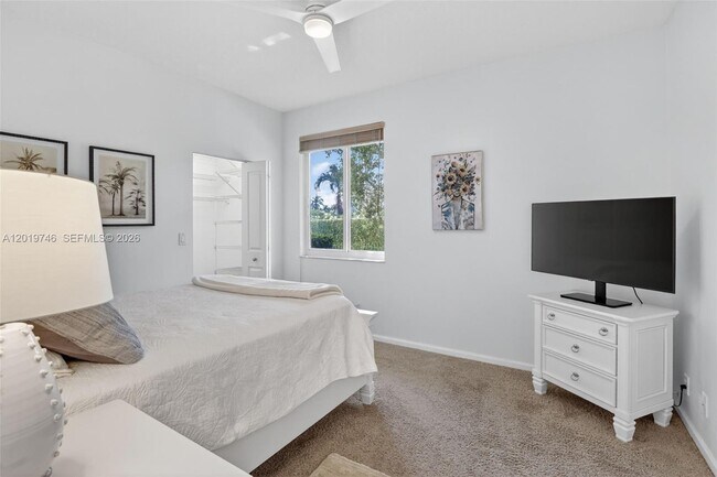 Building Photo - 2922 Medinah