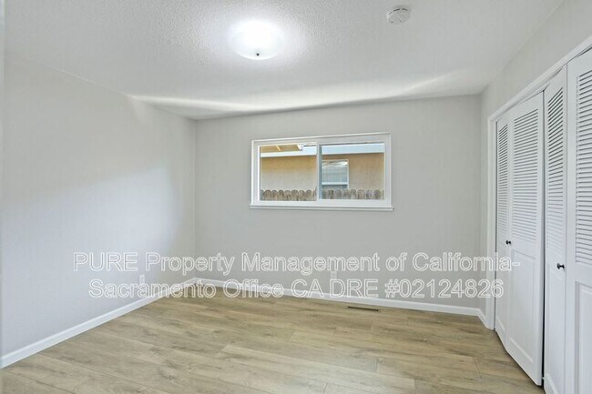 Building Photo - 160 Westcott Way