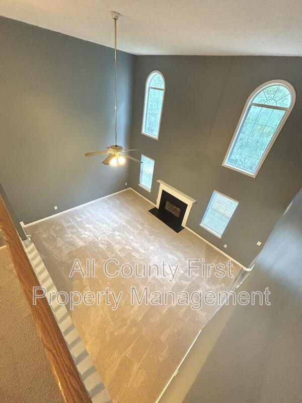 Building Photo - 4504 Carriage Park Dr