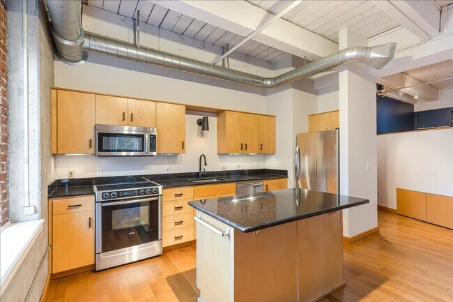 Primary Photo - 416 NW 13th Ave