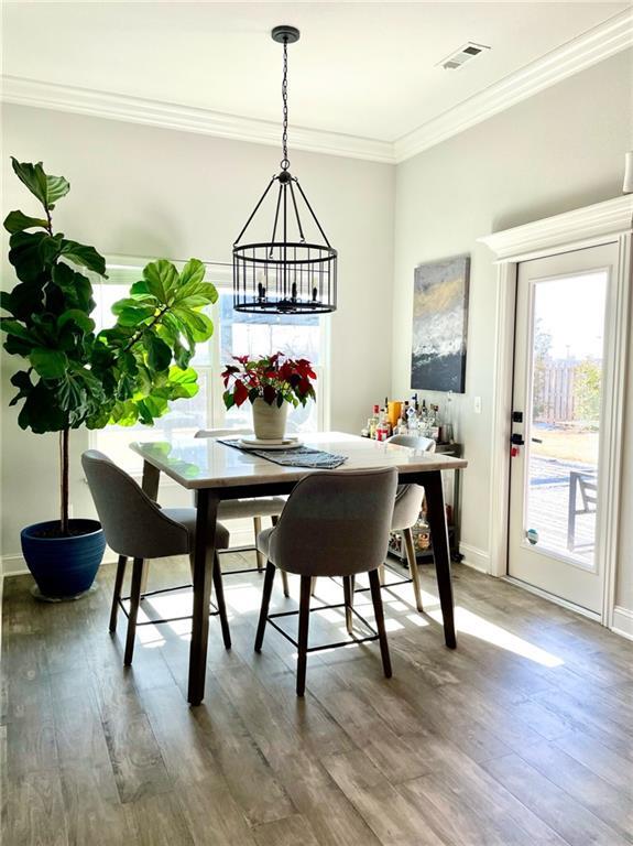 Building Photo - 2014 W Chandler Ave