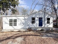 Building Photo - Cozy Newly Remodeled 2-Bedroom Single-Level Home Near TTU