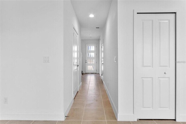 Building Photo - 1345 Captiva Cv