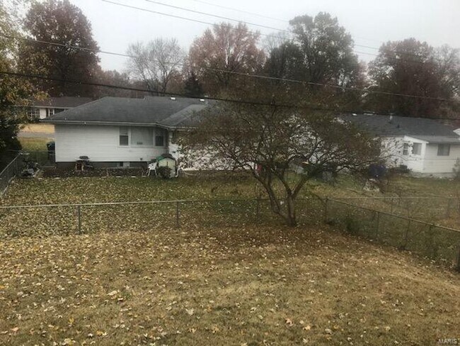 Building Photo - 1509 Comet Dr
