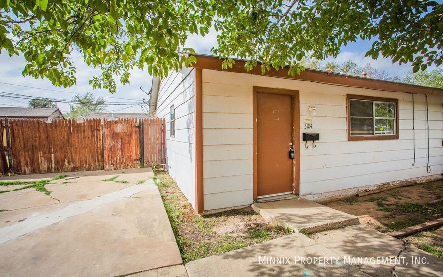 Building Photo - 3104 Ave. N-