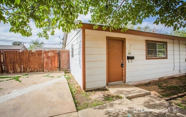 Building Photo - 3104 Ave. N-