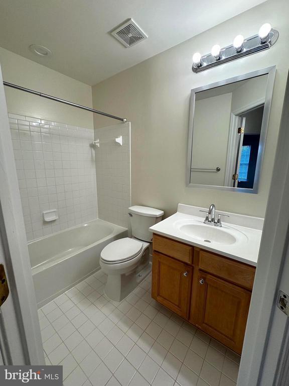 Building Photo - 4031 Quiet Creek Dr