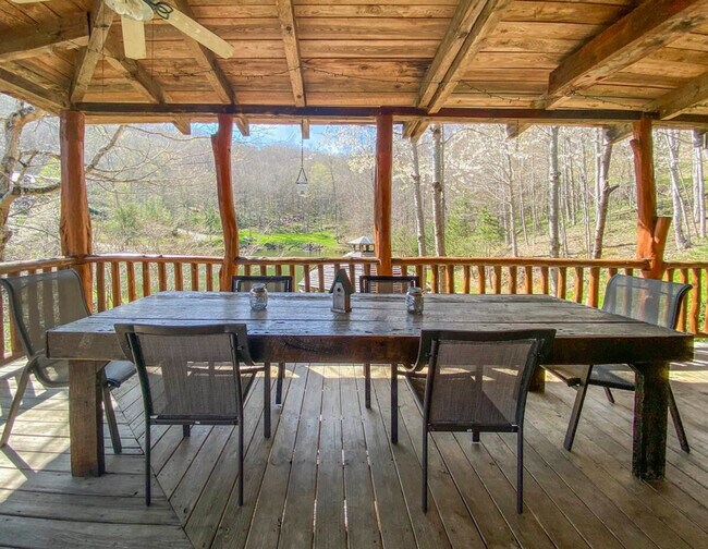 Building Photo - 195 Black Bear Dr