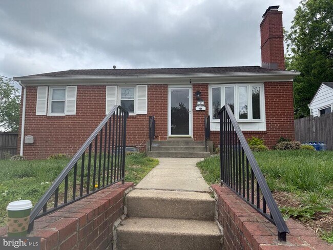 Building Photo - 409 McArthur Dr