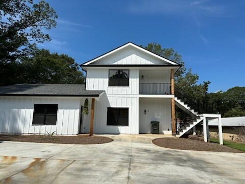 Building Photo - 249 N Carter St