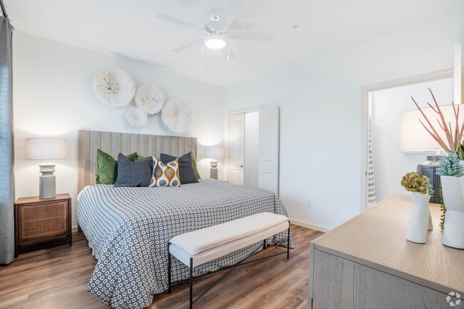 Building Photo - Balanced Living with Resort-Style Perks!