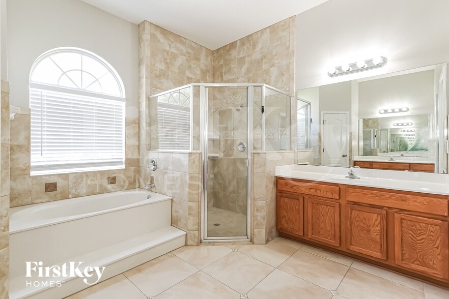 Building Photo - 9471 Woodleigh Mill Dr