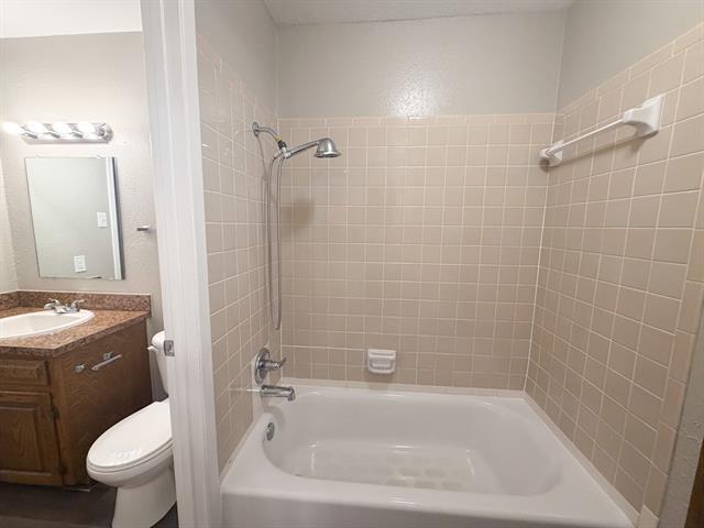 Building Photo - 510 W Marvin Ave