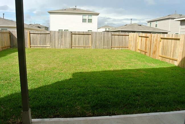 Building Photo - 2619 Skyview Long Dr