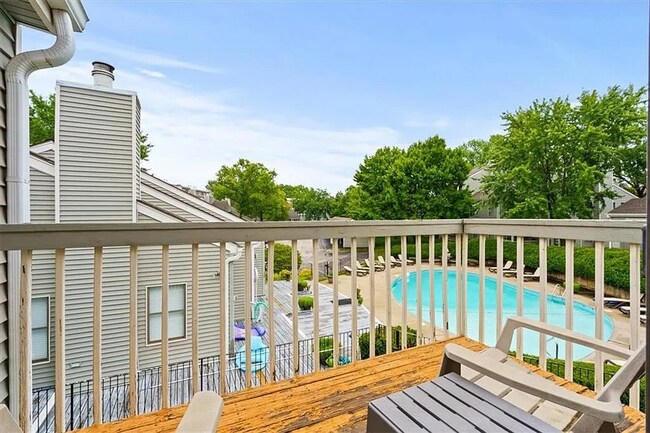 Building Photo - 8811 W 106th Ter