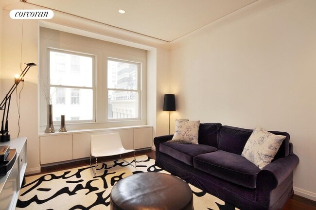 Building Photo - 55 Wall St