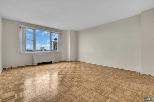 Building Photo - 2100 Linwood Ave