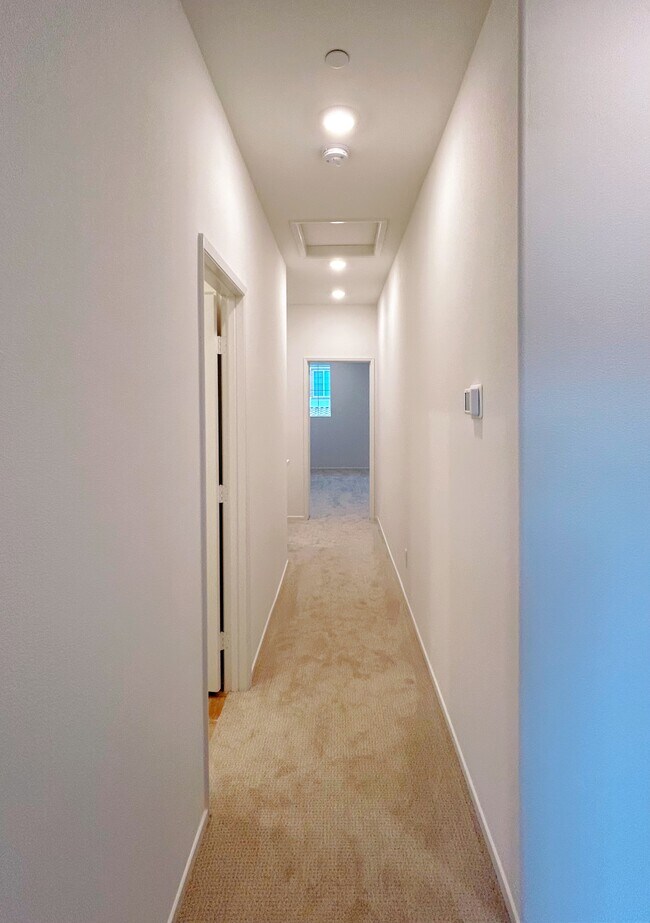 Building Photo - 5629 Kate Way