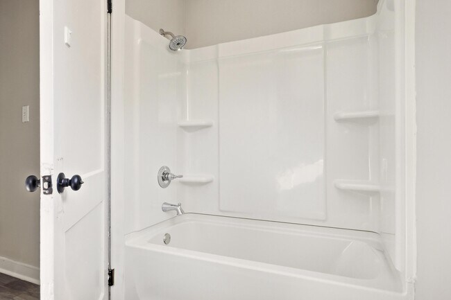 Building Photo - 5225 Central Ave