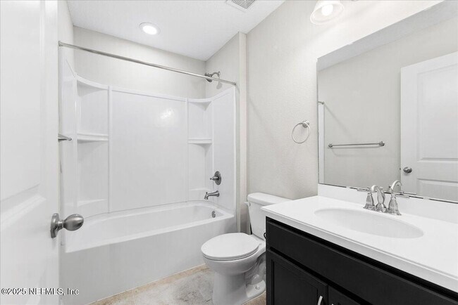 Building Photo - 154 Palisade Dr