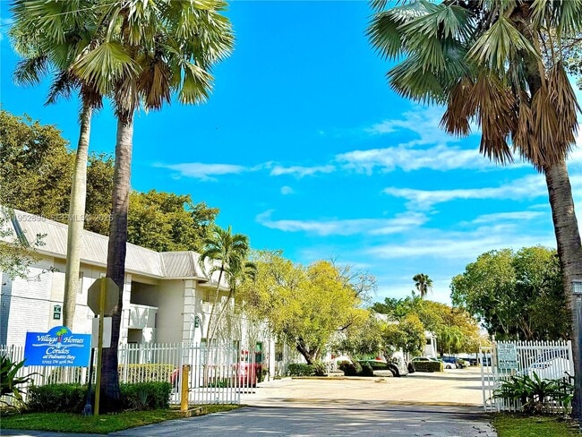 Building Photo - 17255 SW 95th Ave