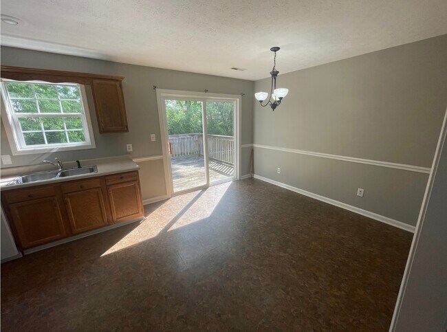 Building Photo - 1432 Trillium Ln