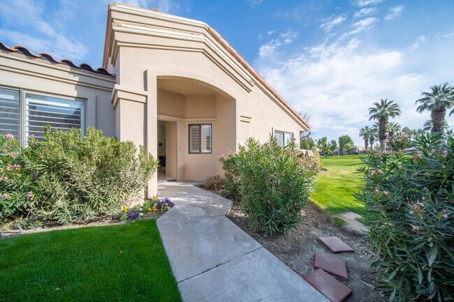 Building Photo - 54780 Shoal Creek