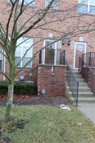 Building Photo - 1956 Campau Farms Cir