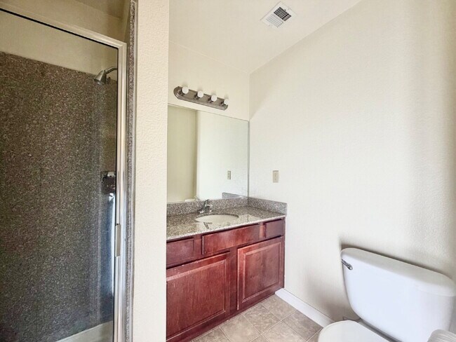 Building Photo - Las Vegas Guard-Gated Condo for Rent | 2 Bedroom Upstairs Unit | River Glen Community