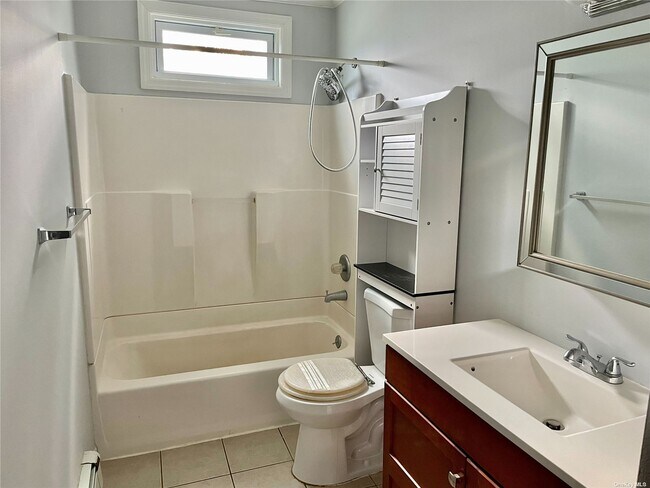 Building Photo - 26 Lancaster Rd