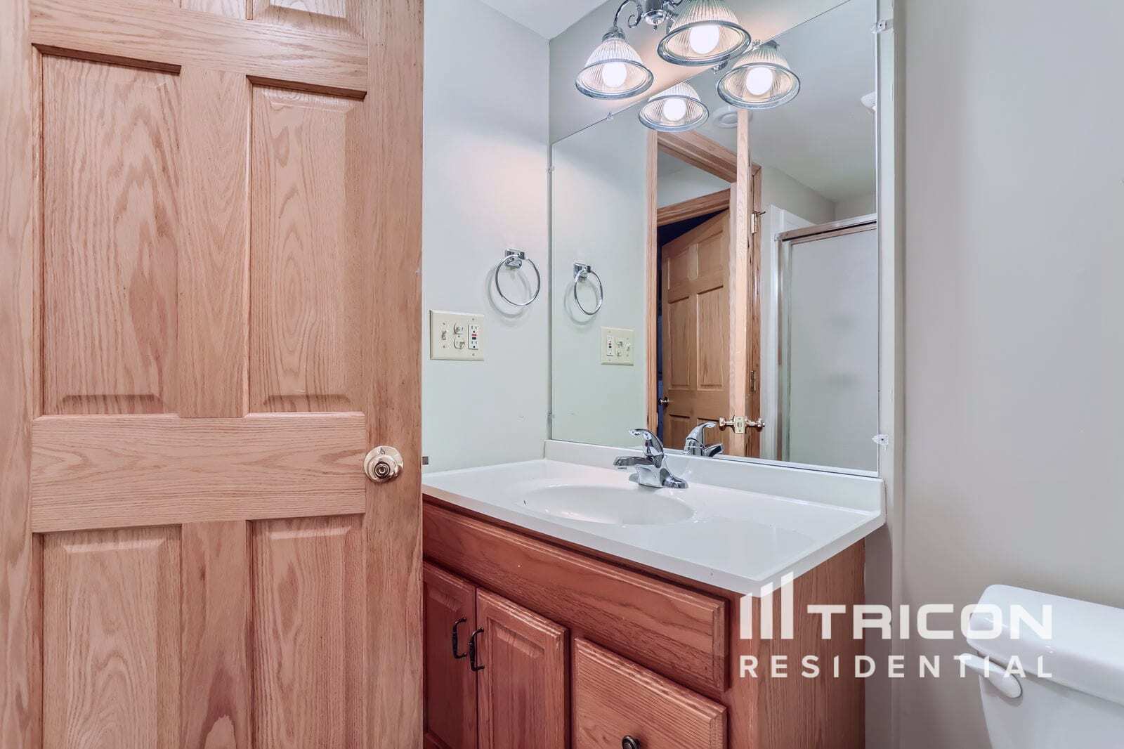 Building Photo - 4845 Orleans Ln N