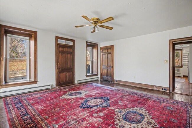 Building Photo - 739 Sergeantsville Rd