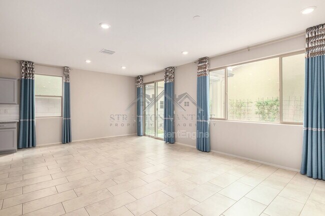 Building Photo - 55 E Constitution Dr