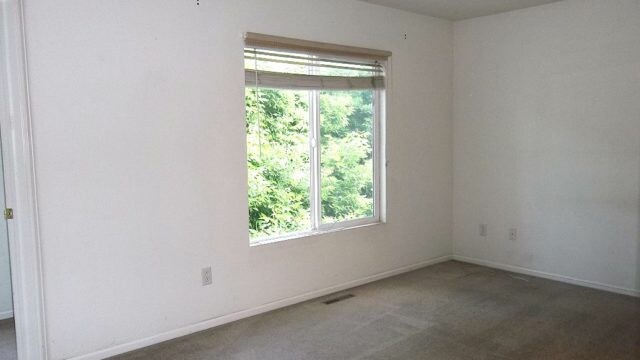 Building Photo - 3409 Warren Farm Dr