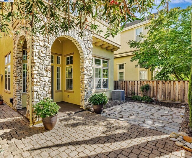 Building Photo - 3579 Rimini Ln