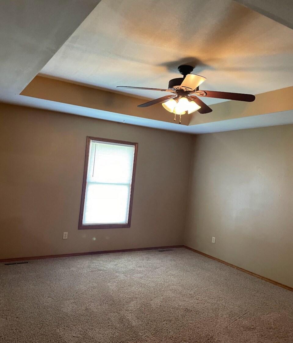 Building Photo - 4115 S Parkhill Ct