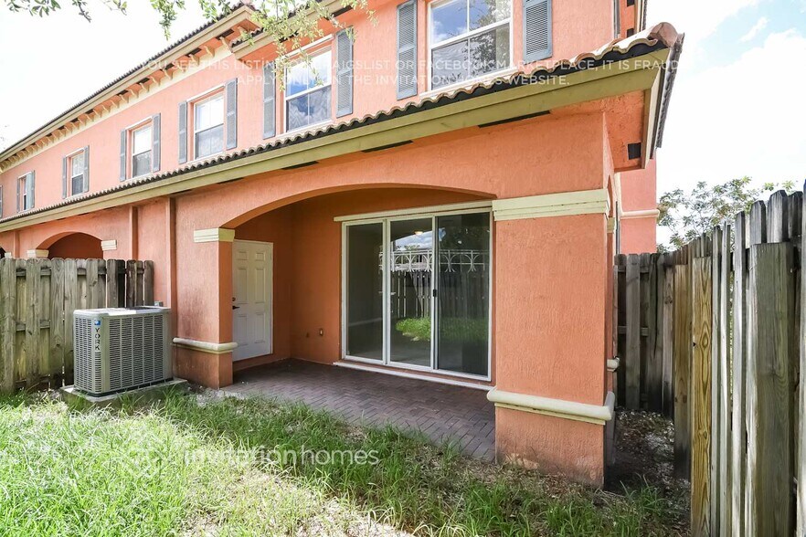 Building Photo - 15307 SW 88th Terrace