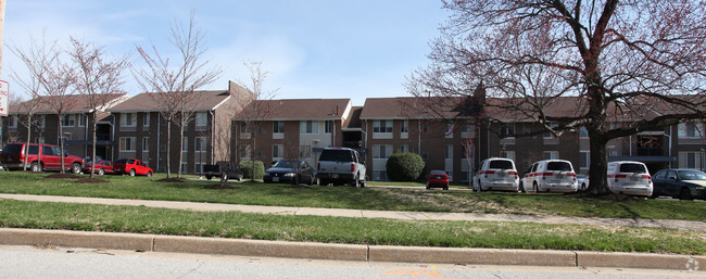 Building Photo - Lansdowne Apartments