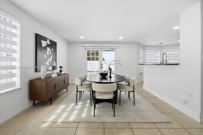 Building Photo - 16310 NW 84th Ct