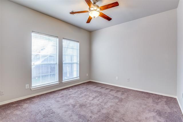 Building Photo - 8688-8690-8690 Holly St