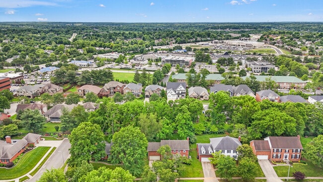 Building Photo - 2152 Sallee Dr