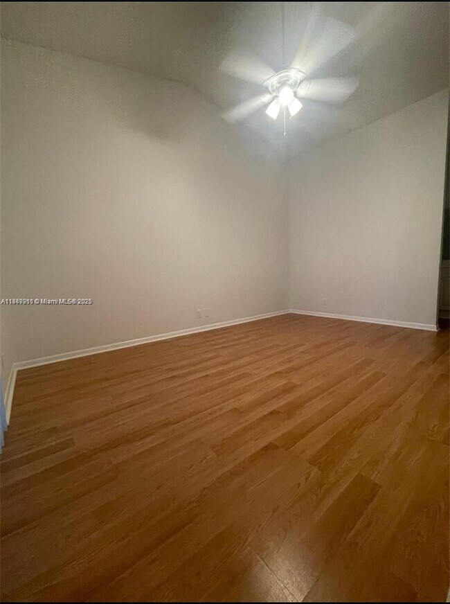 Building Photo - 4541 Carambola Cir S