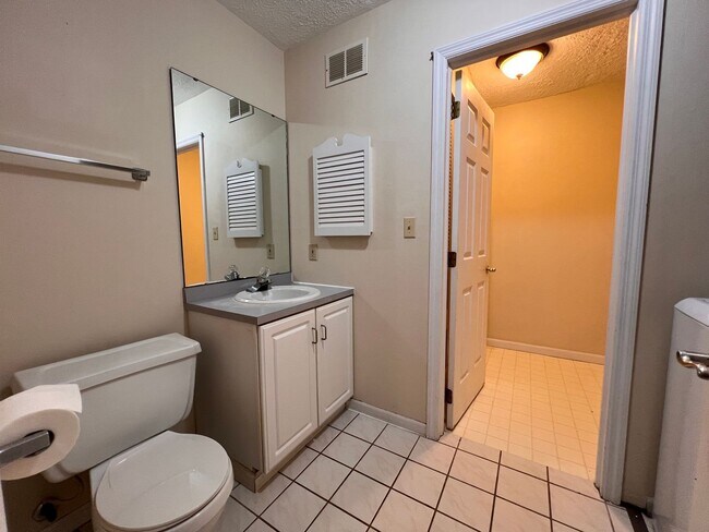 Building Photo - 1759 Sandpiper Dr
