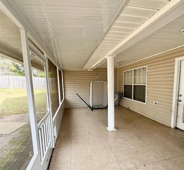 Building Photo - 2821 Quail Cove