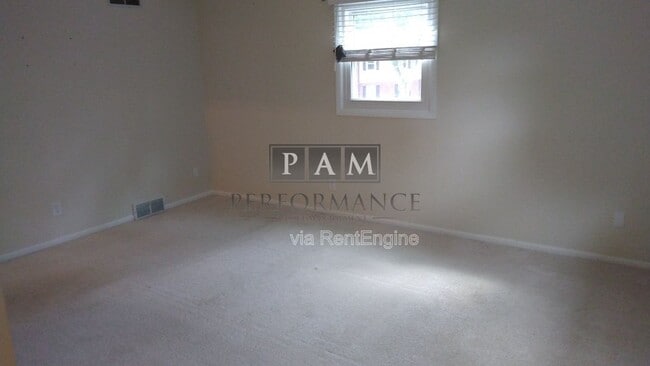 Building Photo - 13350 W Bluemound Rd