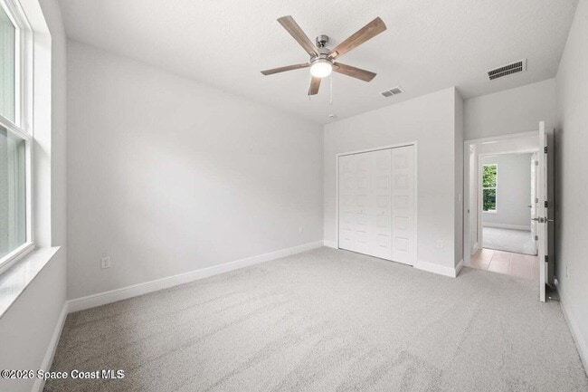 Building Photo - 407 Cellini Ave NE