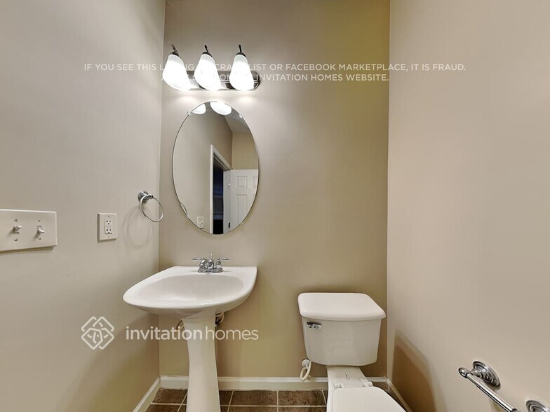 Building Photo - 1662 Sahale Falls Dr