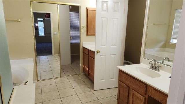 Building Photo - 4340 Cutter Springs Ct