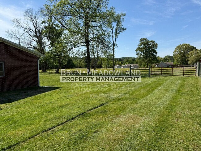 Building Photo - 3239 Morganton Rd