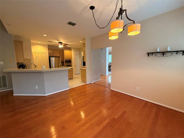 Building Photo - 120 Stonecreek Dr